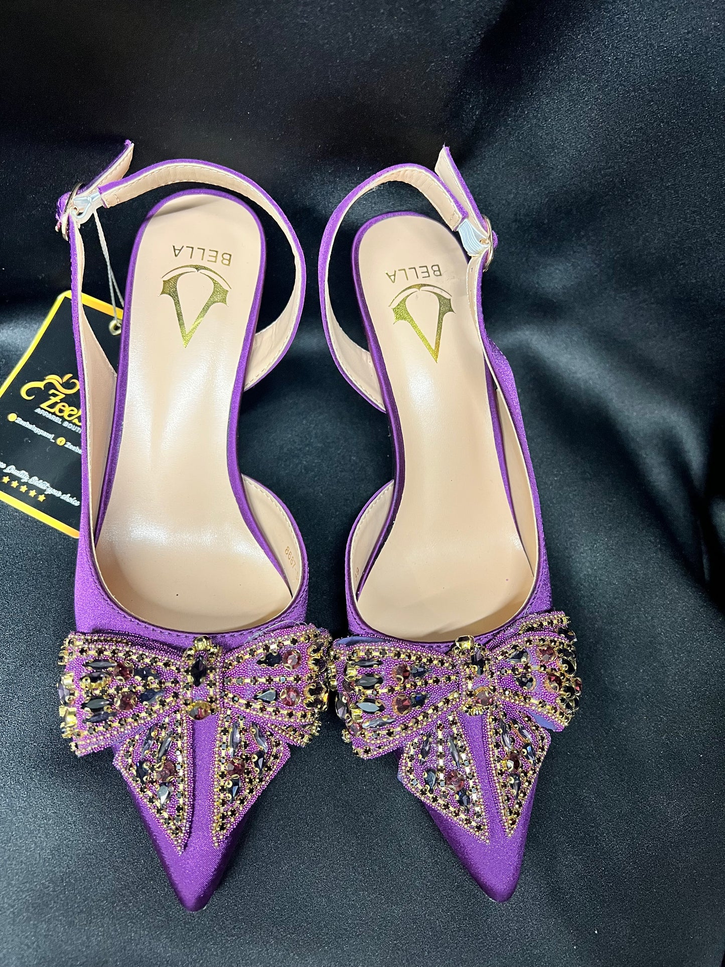 Purple heel shoe