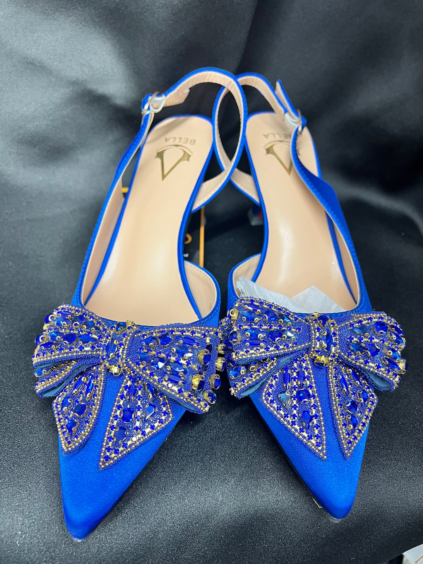 Purple heel shoe
